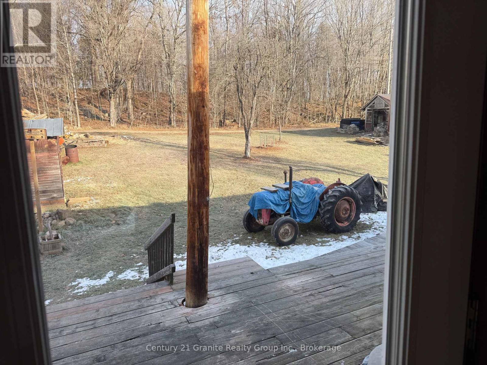 1028 Crabbe Lane, Dysart Et Al, Ontario K0M 1S0 - Photo 11 - X12635716