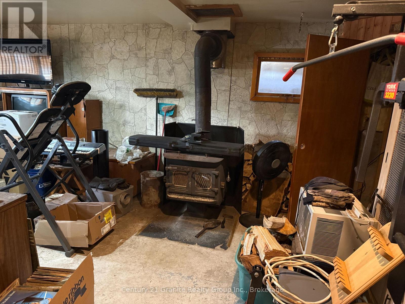 1028 Crabbe Lane, Dysart Et Al, Ontario K0M 1S0 - Photo 19 - X12635716