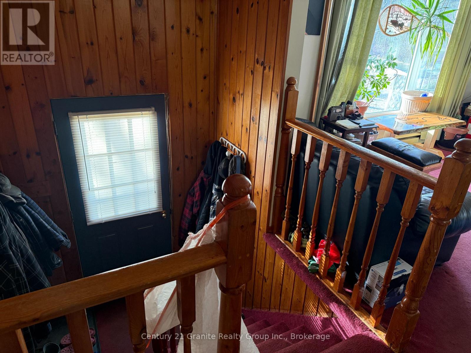 1028 Crabbe Lane, Dysart Et Al, Ontario K0M 1S0 - Photo 2 - X12635716