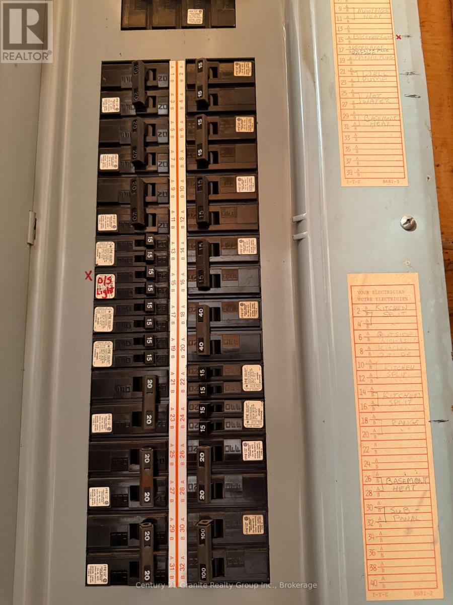 1028 Crabbe Lane, Dysart Et Al, Ontario K0M 1S0 - Photo 23 - X12635716