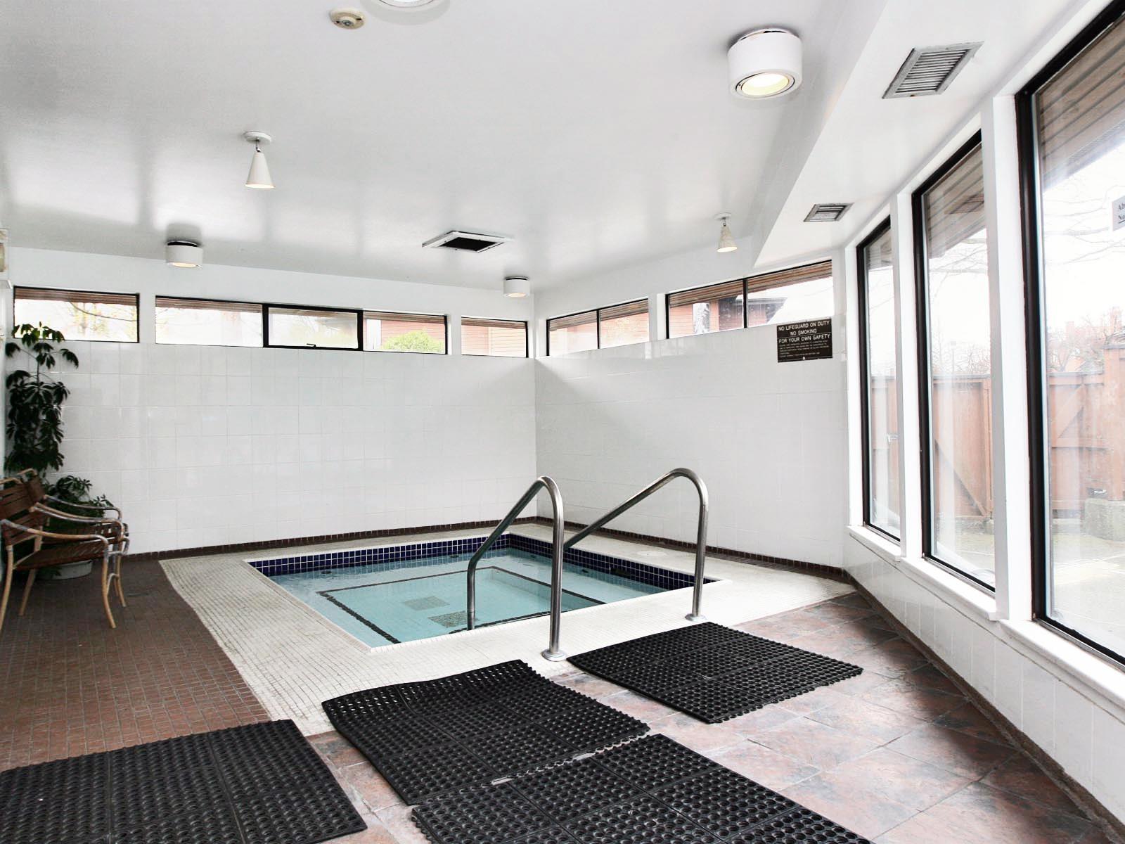 803 10620 150 Street, Surrey, British Columbia  V3R 7S1 - Photo 13 - R3072664