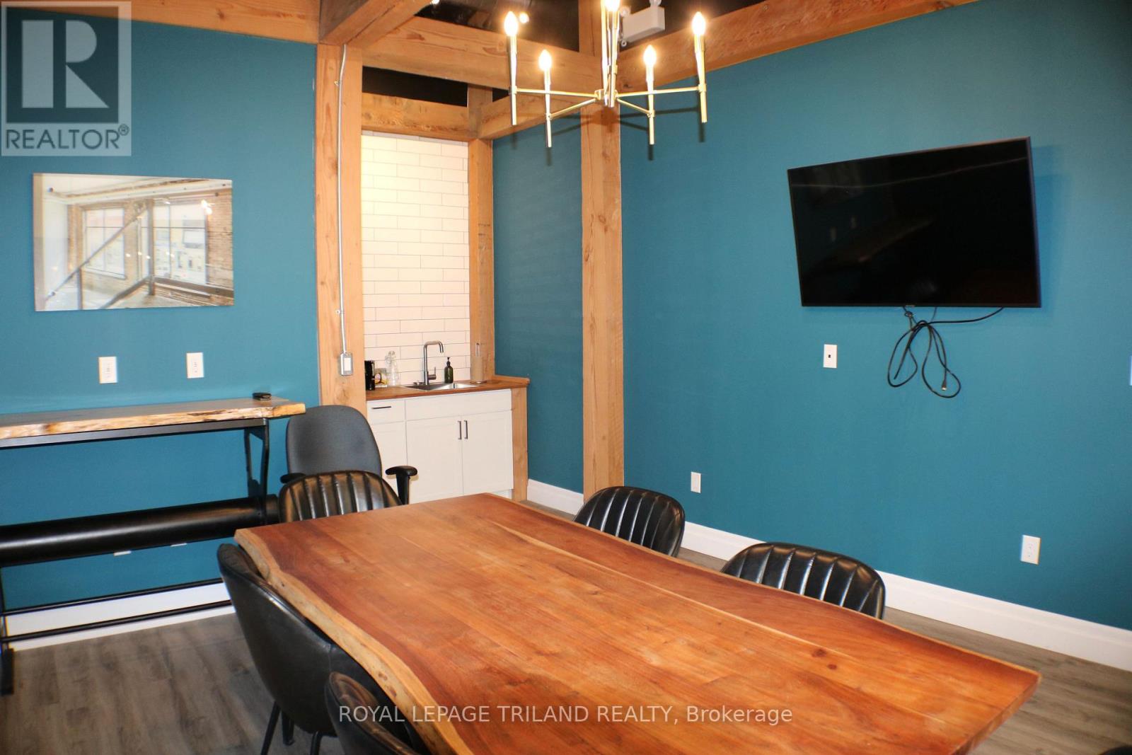 103 - 613 Talbot Street, St. Thomas, Ontario  N5P 1C6 - Photo 11 - X12635748