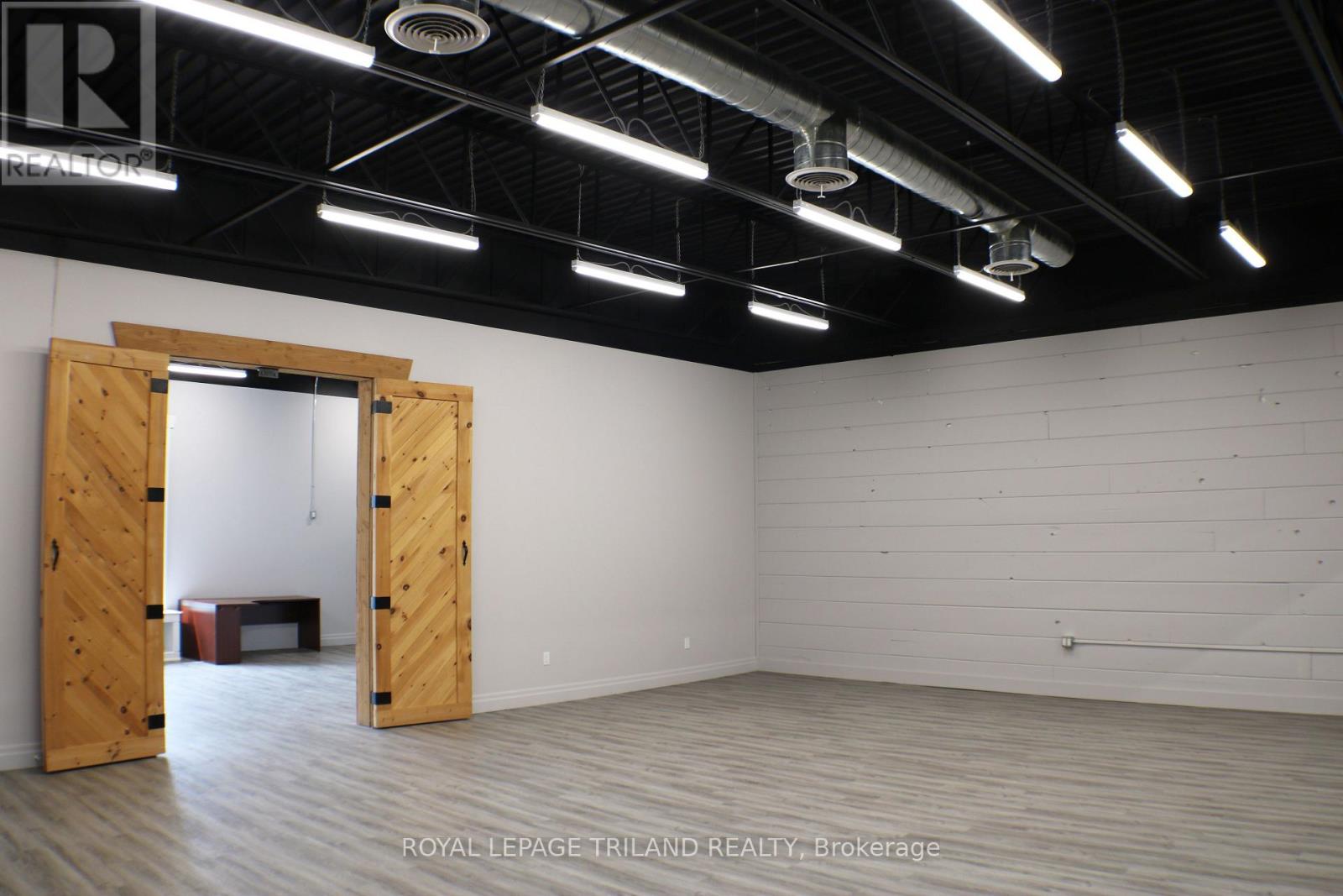 103 - 613 Talbot Street, St. Thomas, Ontario  N5P 1C6 - Photo 6 - X12635748