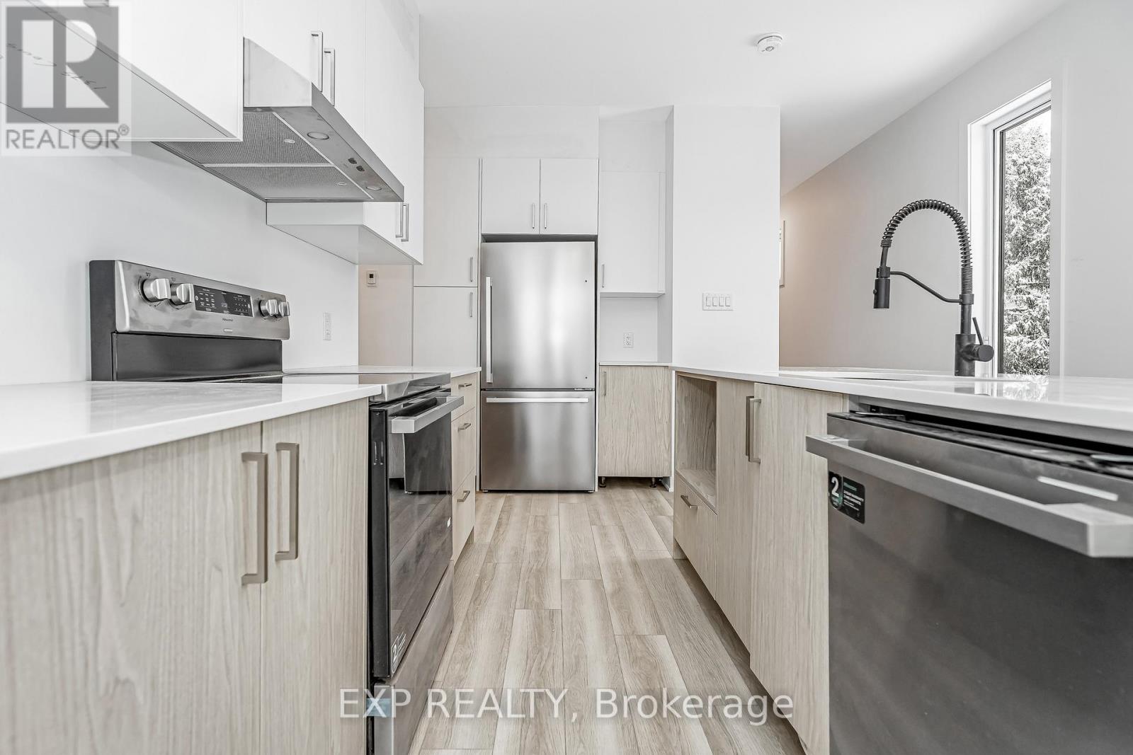 Unit A - 1369 Louis Lane, Ottawa, Ontario  K1B 3P2 - Photo 4 - X12635742
