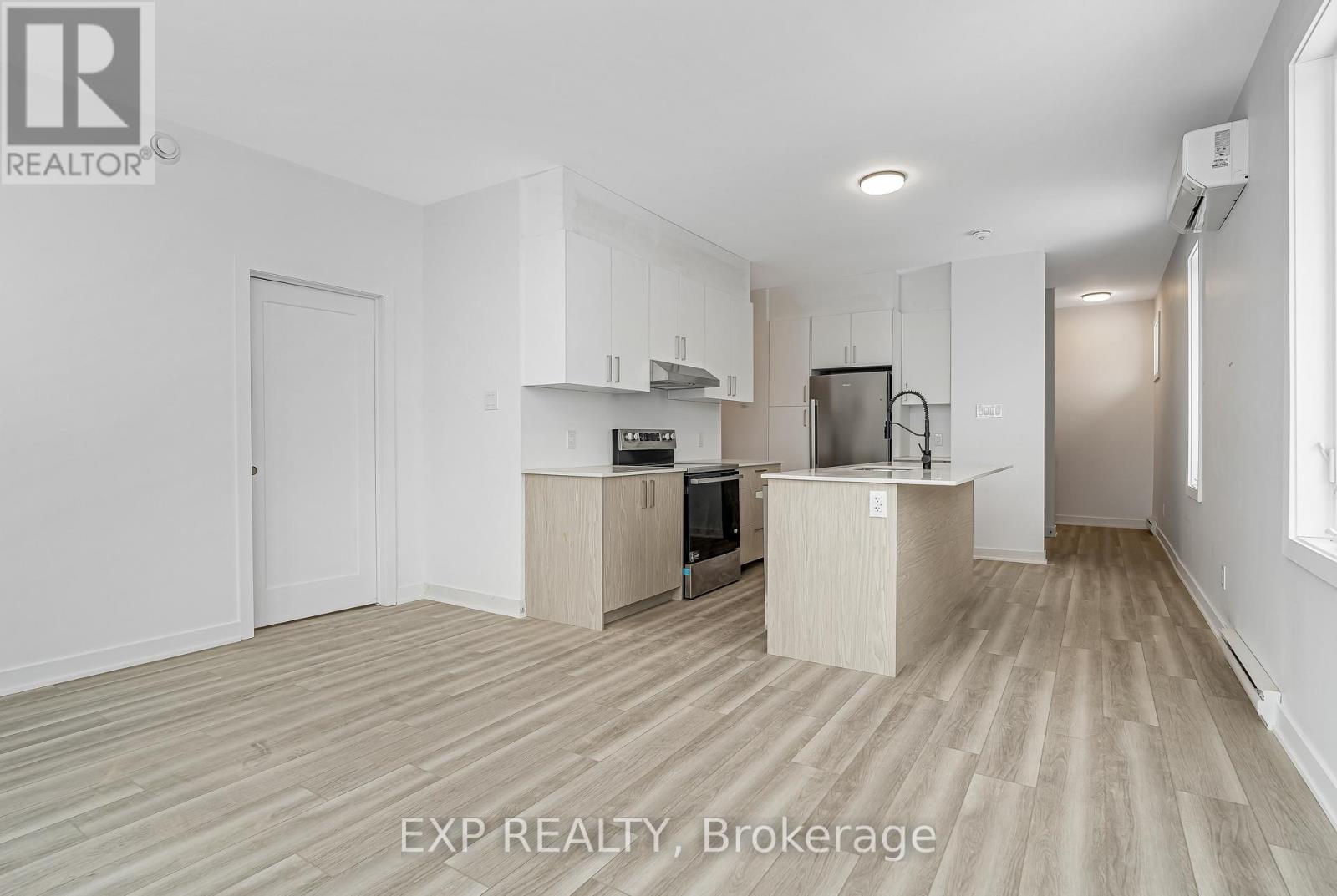 Unit A - 1369 Louis Lane, Ottawa, Ontario  K1B 3P2 - Photo 5 - X12635742