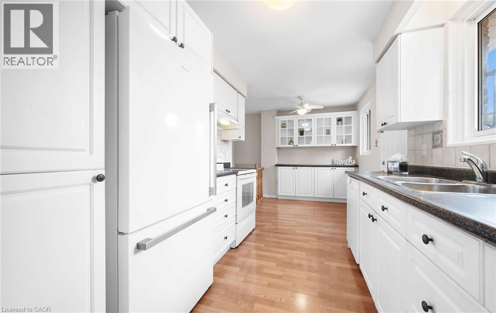 1908 Bonnymede Drive, Mississauga, Ontario  L5J 1E1 - Photo 12 - 40771884