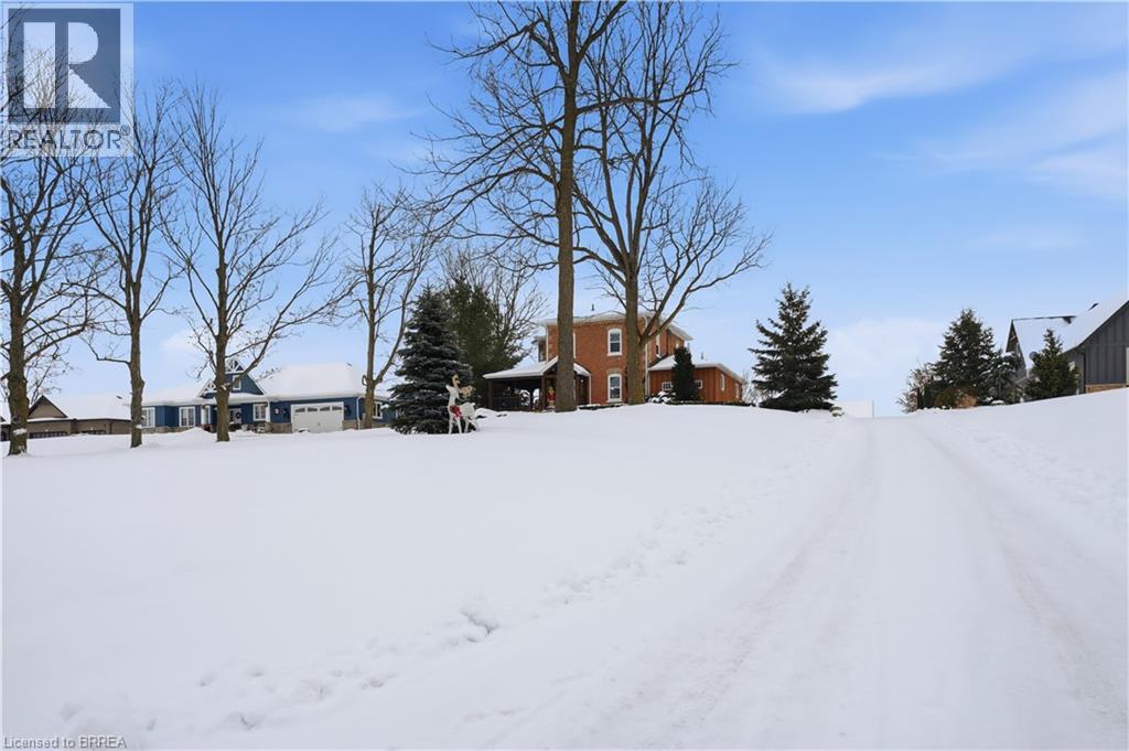 286 #5 Highway, St. George, Ontario  N0E 1N0 - Photo 2 - 40786356