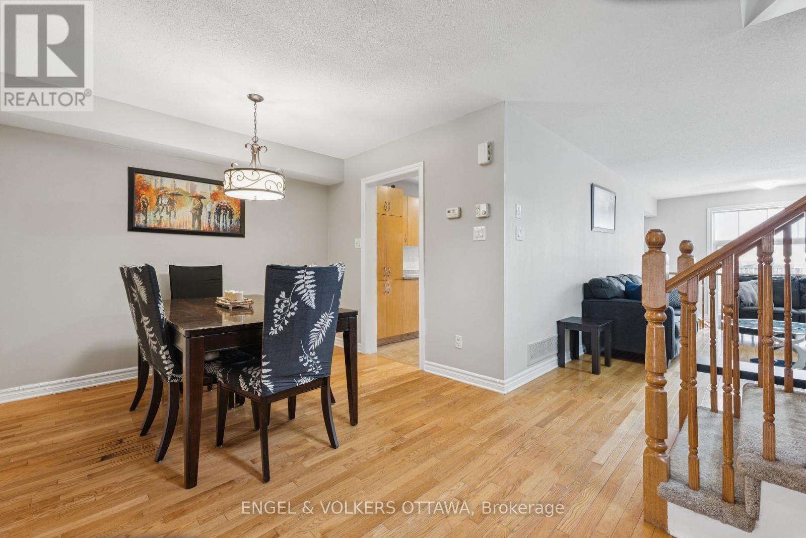 507 Salzburg Drive, Ottawa, Ontario  K4A 0C6 - Photo 6 - X12576428