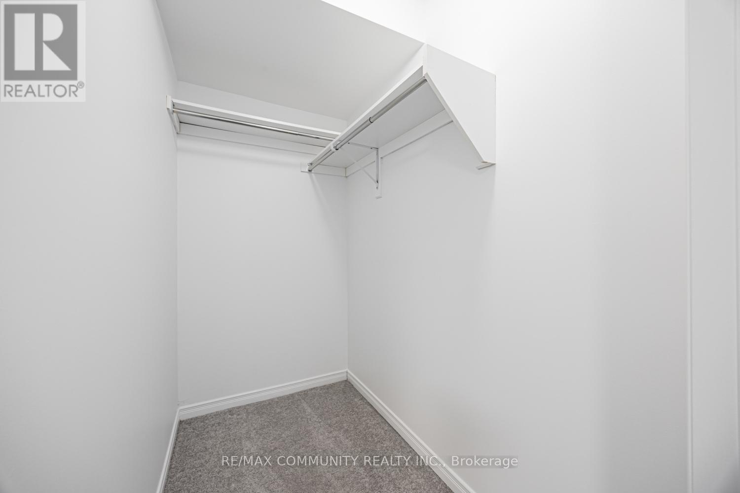 4 Healthcote Lane, Ajax, Ontario  L1Z 0V2 - Photo 11 - E12635750