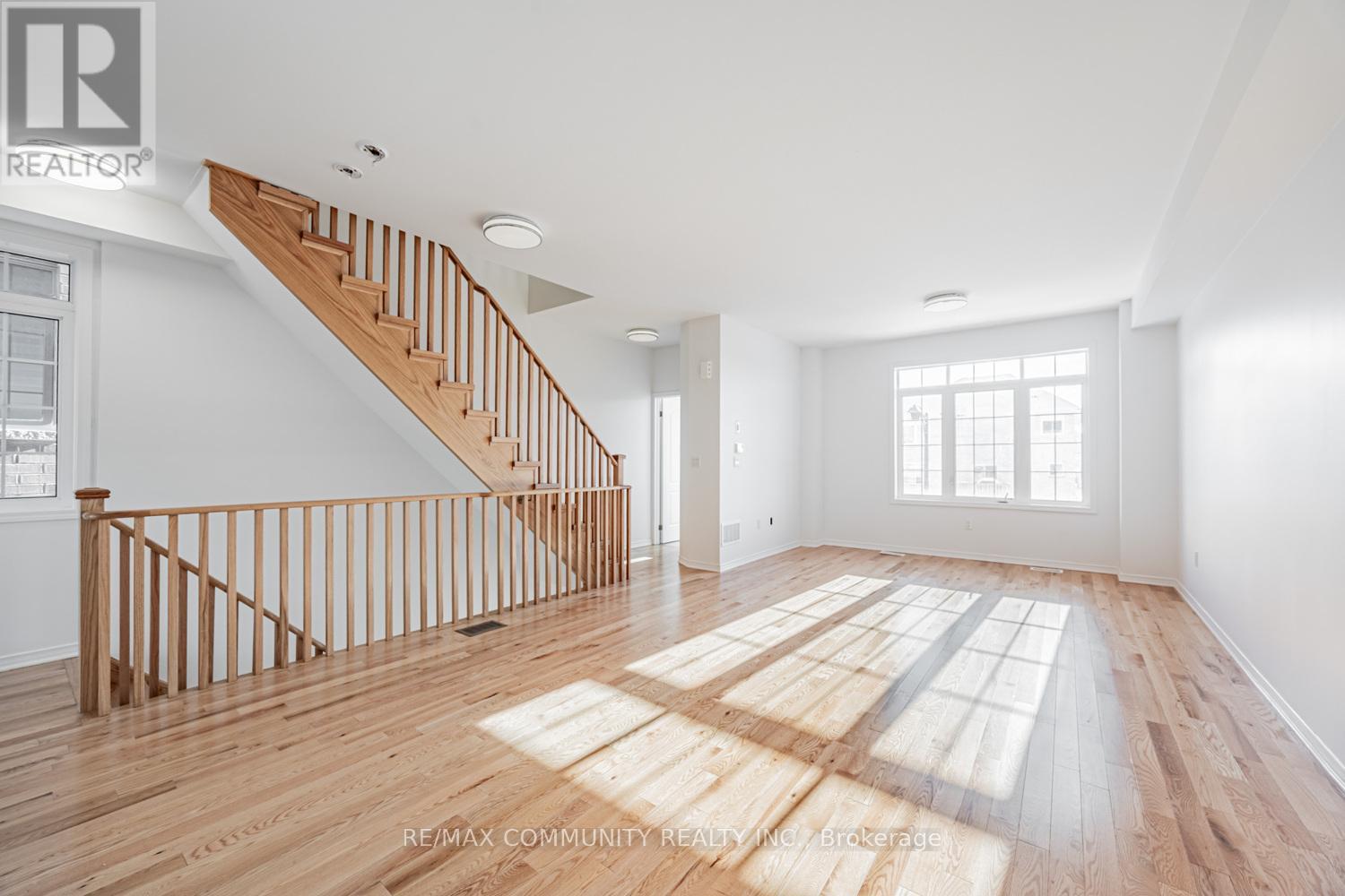 4 Healthcote Lane, Ajax, Ontario  L1Z 0V2 - Photo 17 - E12635750