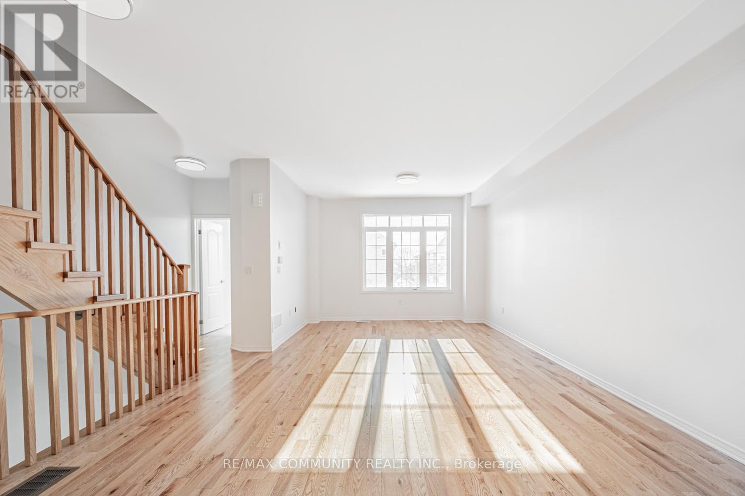 4 Healthcote Lane, Ajax, Ontario  L1Z 0V2 - Photo 19 - E12635750