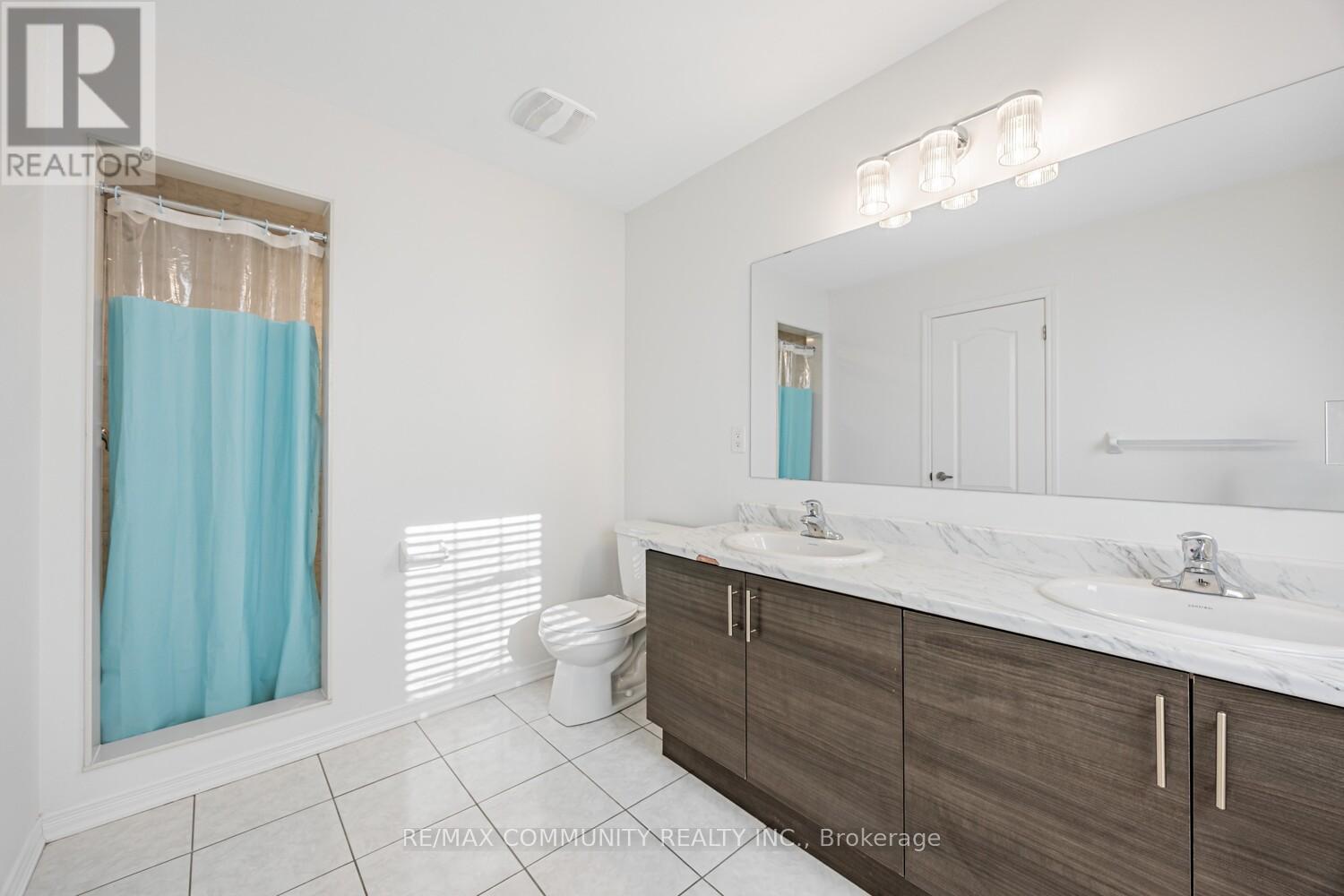 4 Healthcote Lane, Ajax, Ontario  L1Z 0V2 - Photo 28 - E12635750