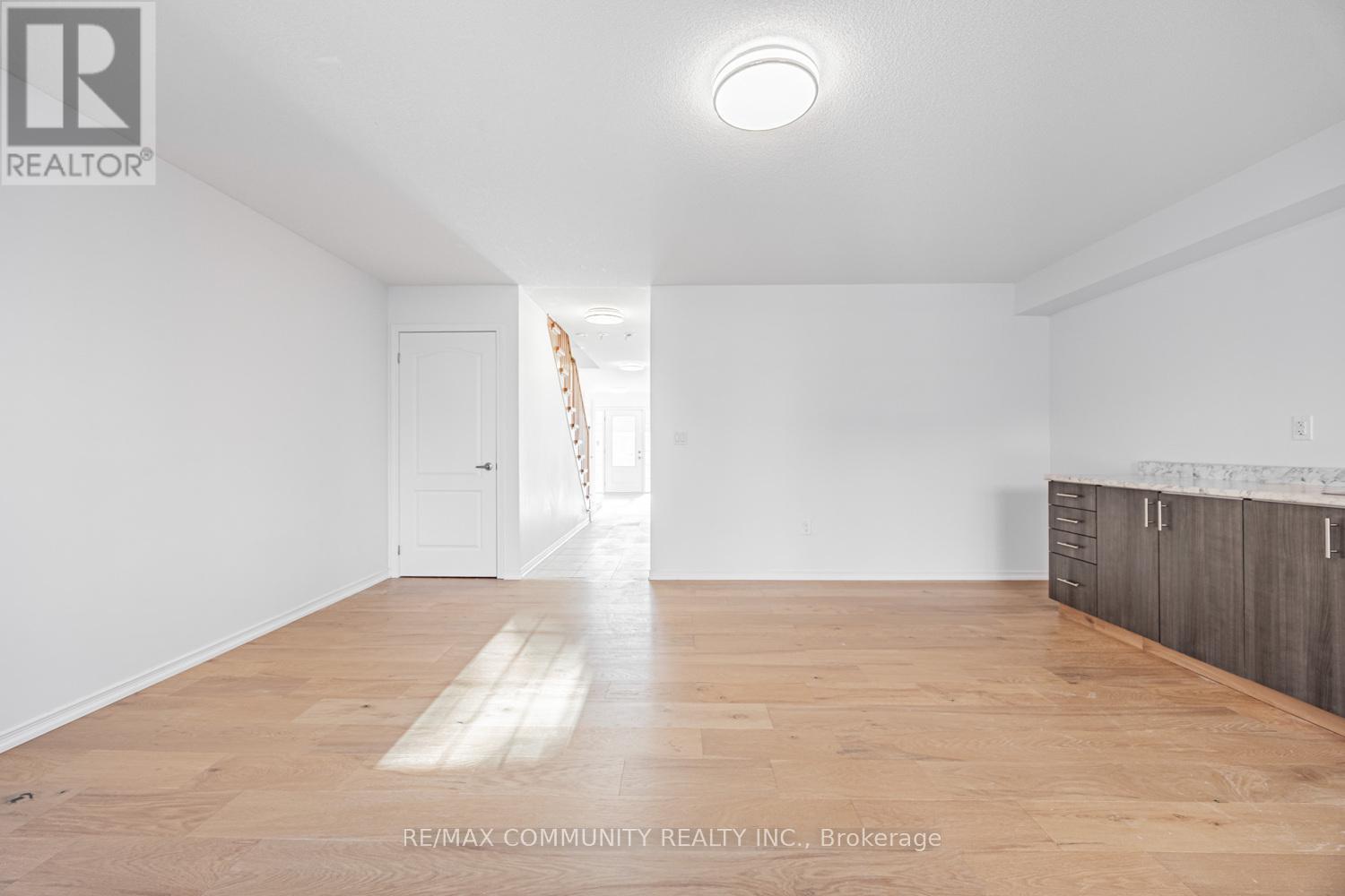 4 Healthcote Lane, Ajax, Ontario  L1Z 0V2 - Photo 7 - E12635750