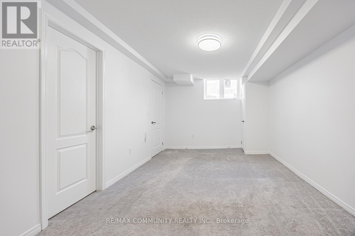 4 Healthcote Lane, Ajax, Ontario  L1Z 0V2 - Photo 8 - E12635750