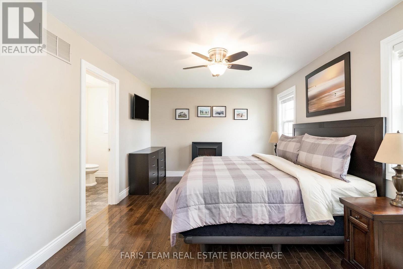 66 Meadows Avenue, Tay, Ontario  L0K 1E0 - Photo 20 - S12481929