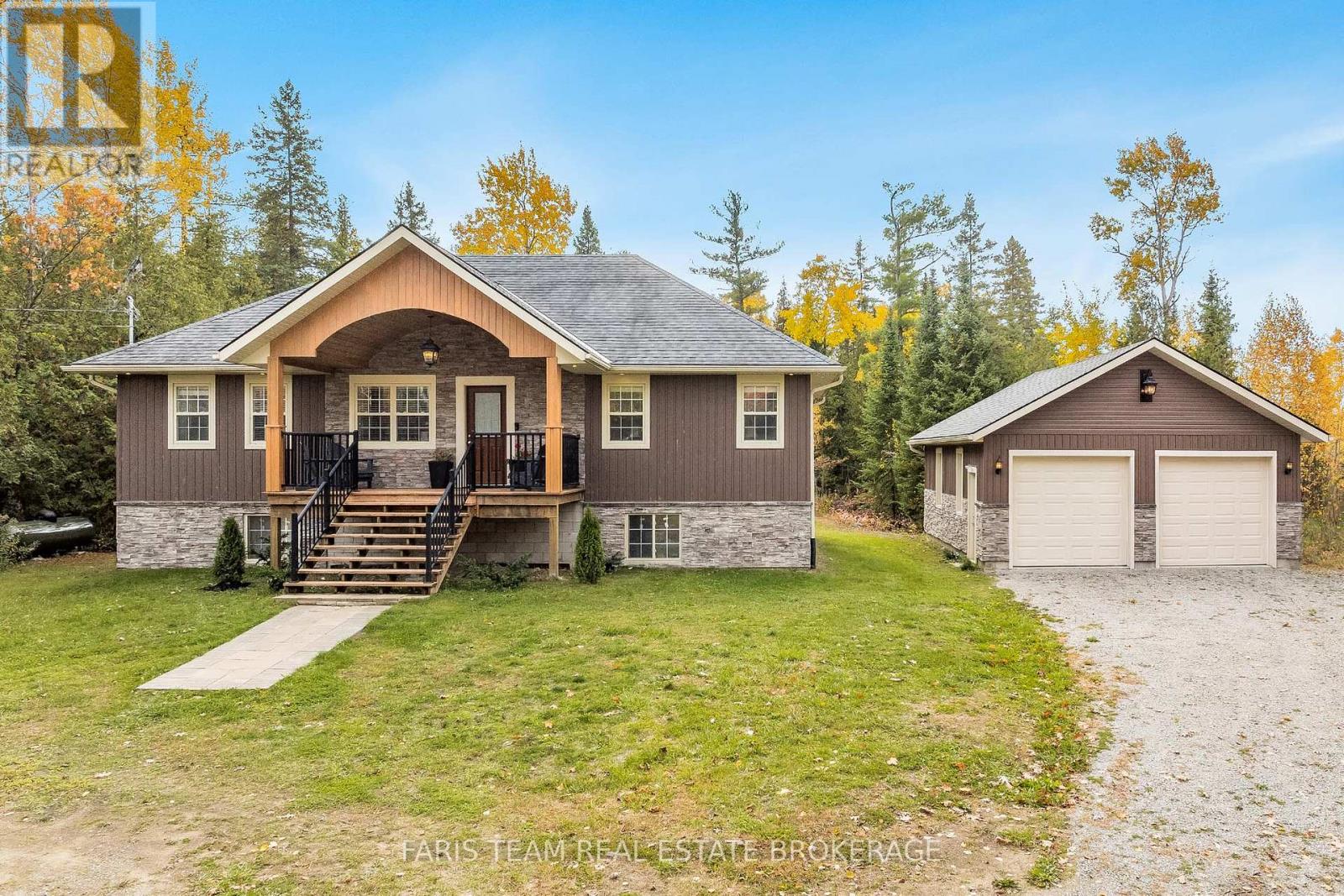 66 Meadows Avenue, Tay, Ontario  L0K 1E0 - Photo 4 - S12481929