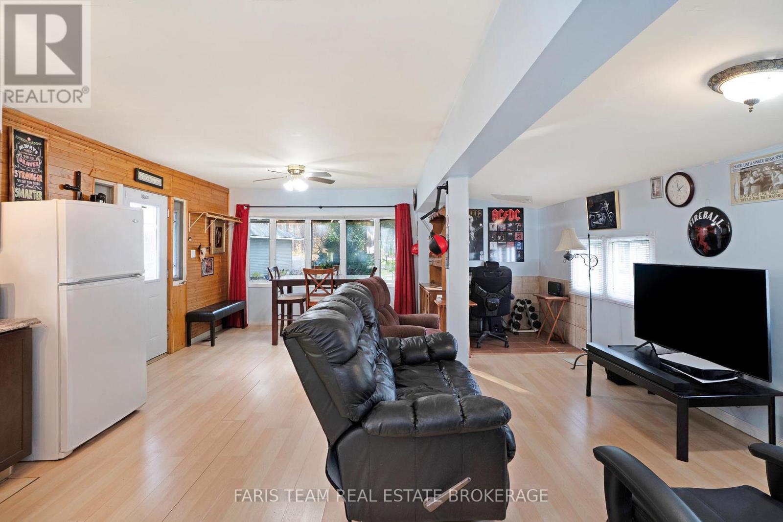 2235 Ron Jones Road E5, Tay, Ontario  L4R 4K3 - Photo 15 - S12540494