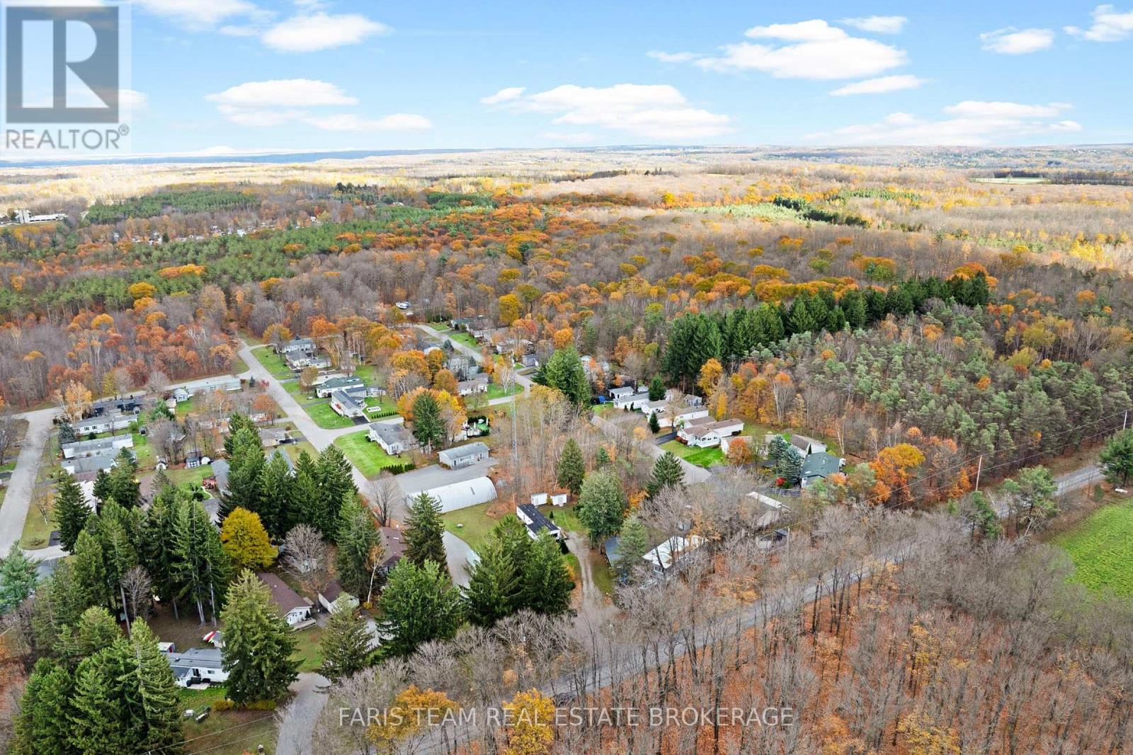 2235 Ron Jones Road E5, Tay, Ontario  L4R 4K3 - Photo 30 - S12540494