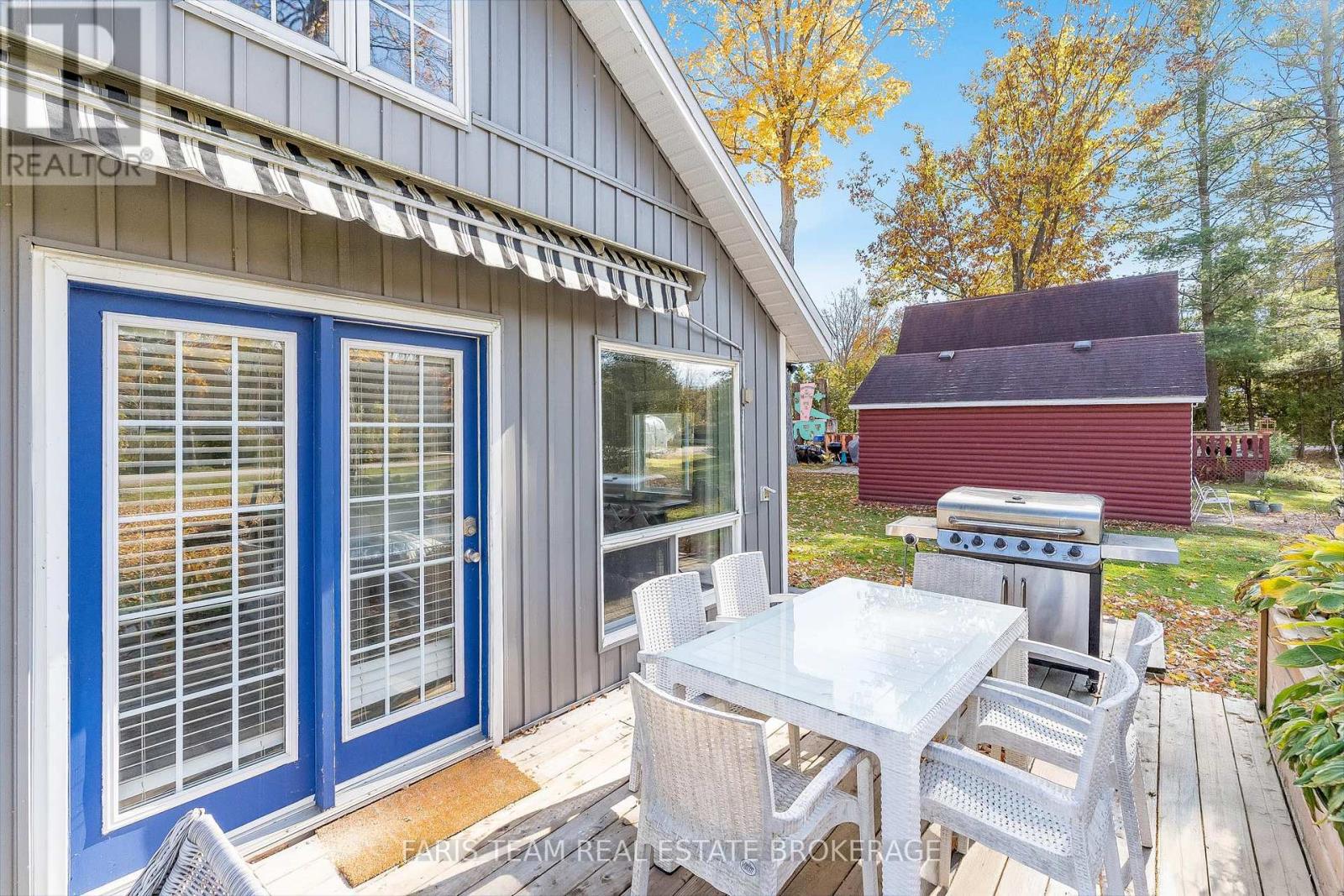 53 Playfair Drive, Tay, Ontario  L0K 2C0 - Photo 6 - S12569050