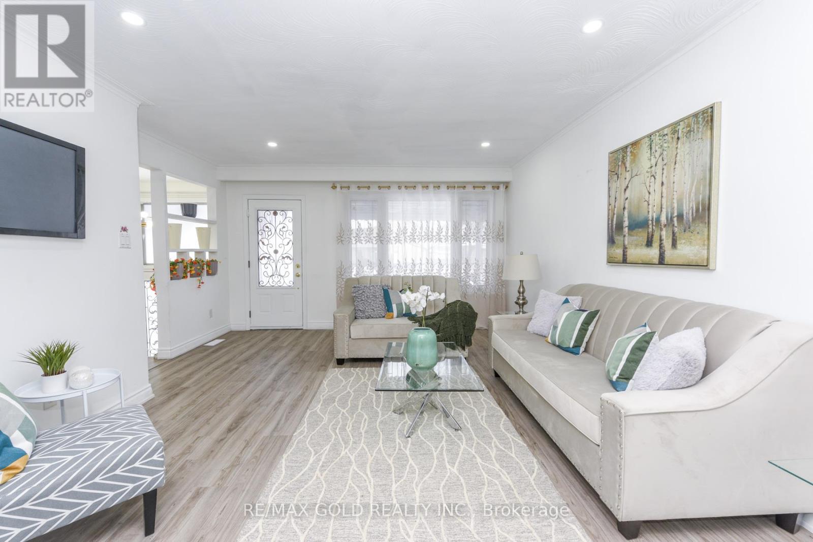 7292 Redfox Road, Mississauga, Ontario L4T 2L8 - Photo 10 - W12635712