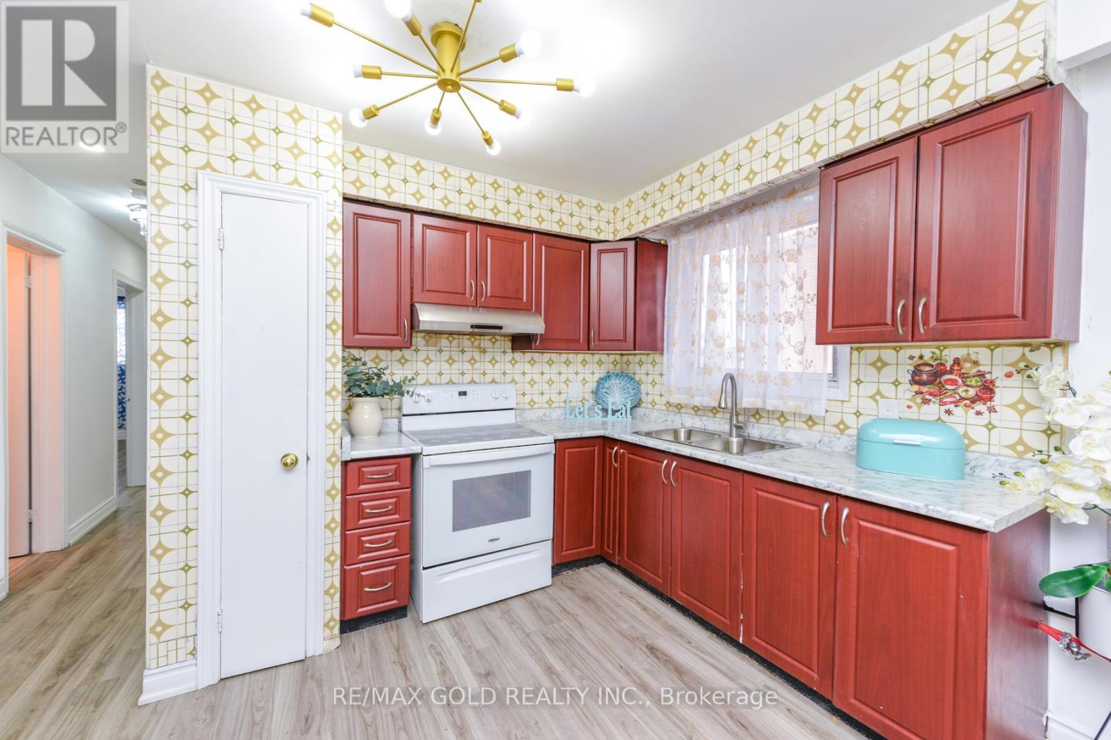 7292 Redfox Road, Mississauga, Ontario L4T 2L8 - Photo 16 - W12635712