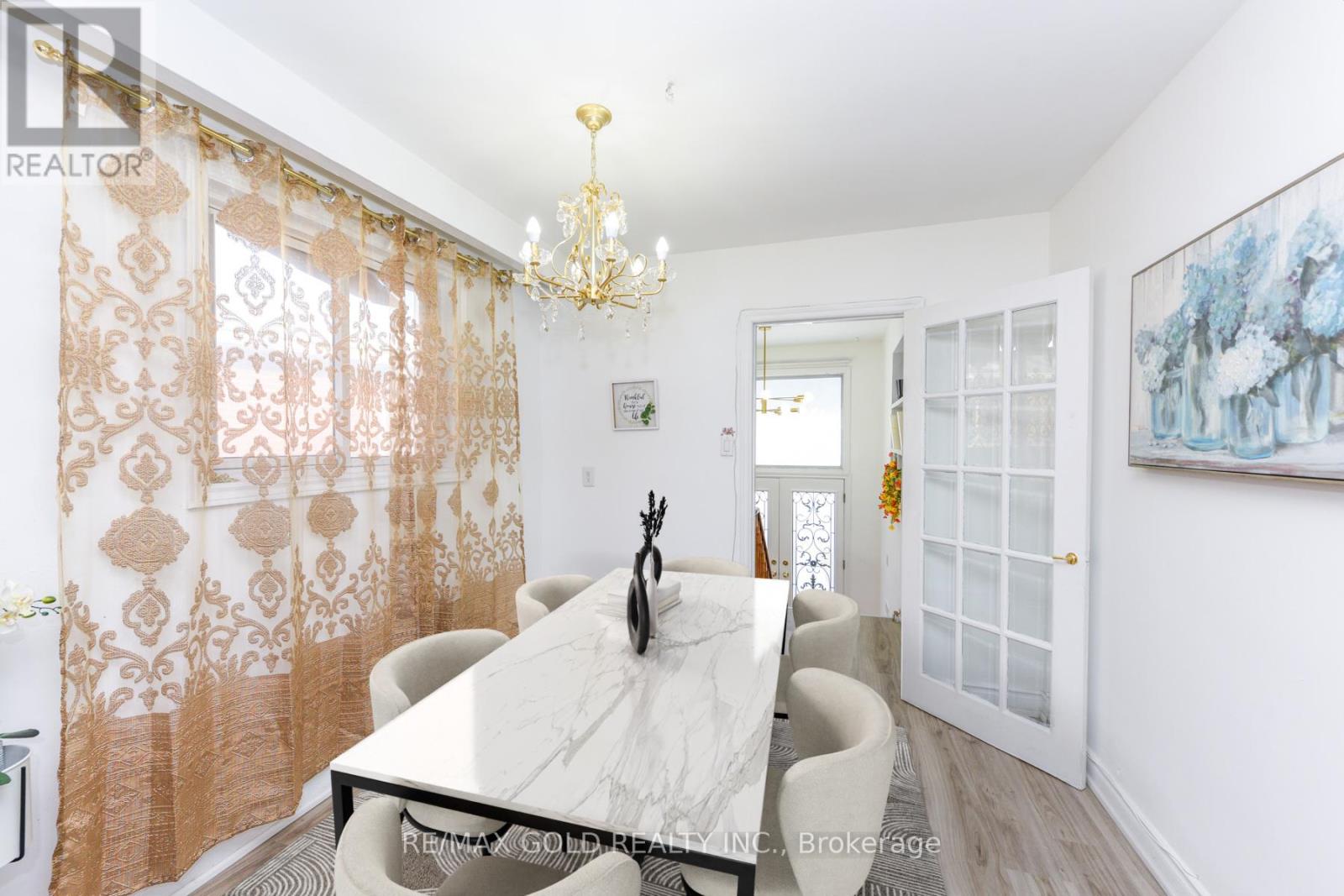 7292 Redfox Road, Mississauga, Ontario L4T 2L8 - Photo 17 - W12635712