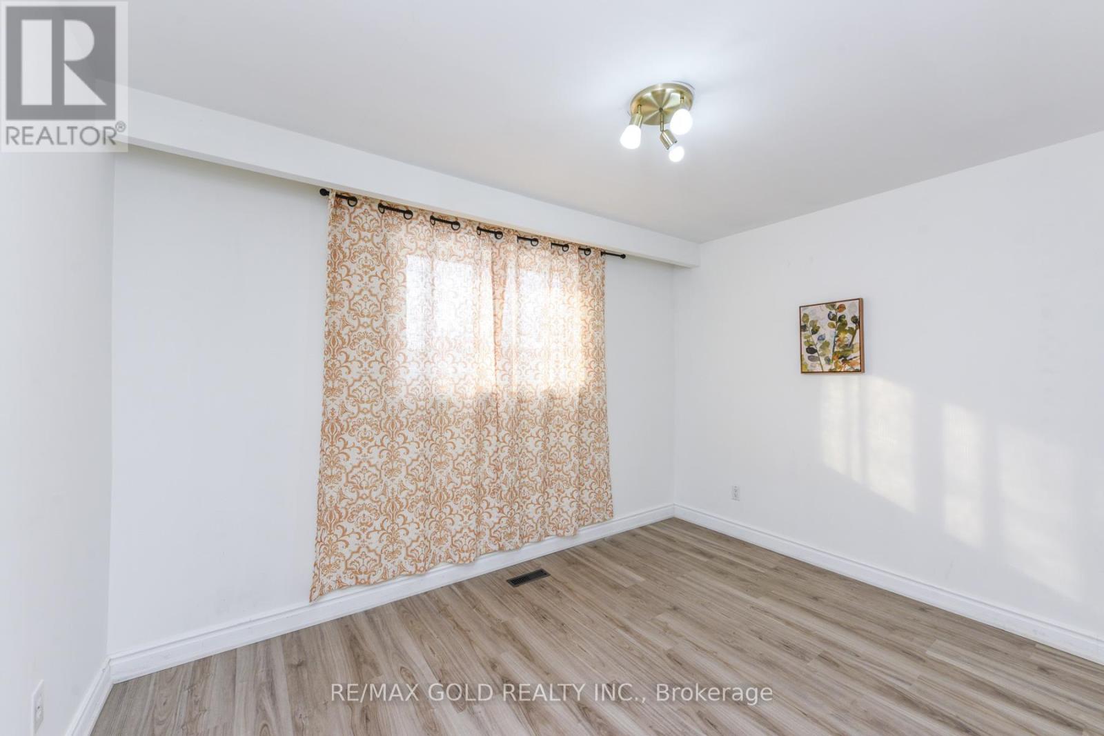 7292 Redfox Road, Mississauga, Ontario L4T 2L8 - Photo 26 - W12635712