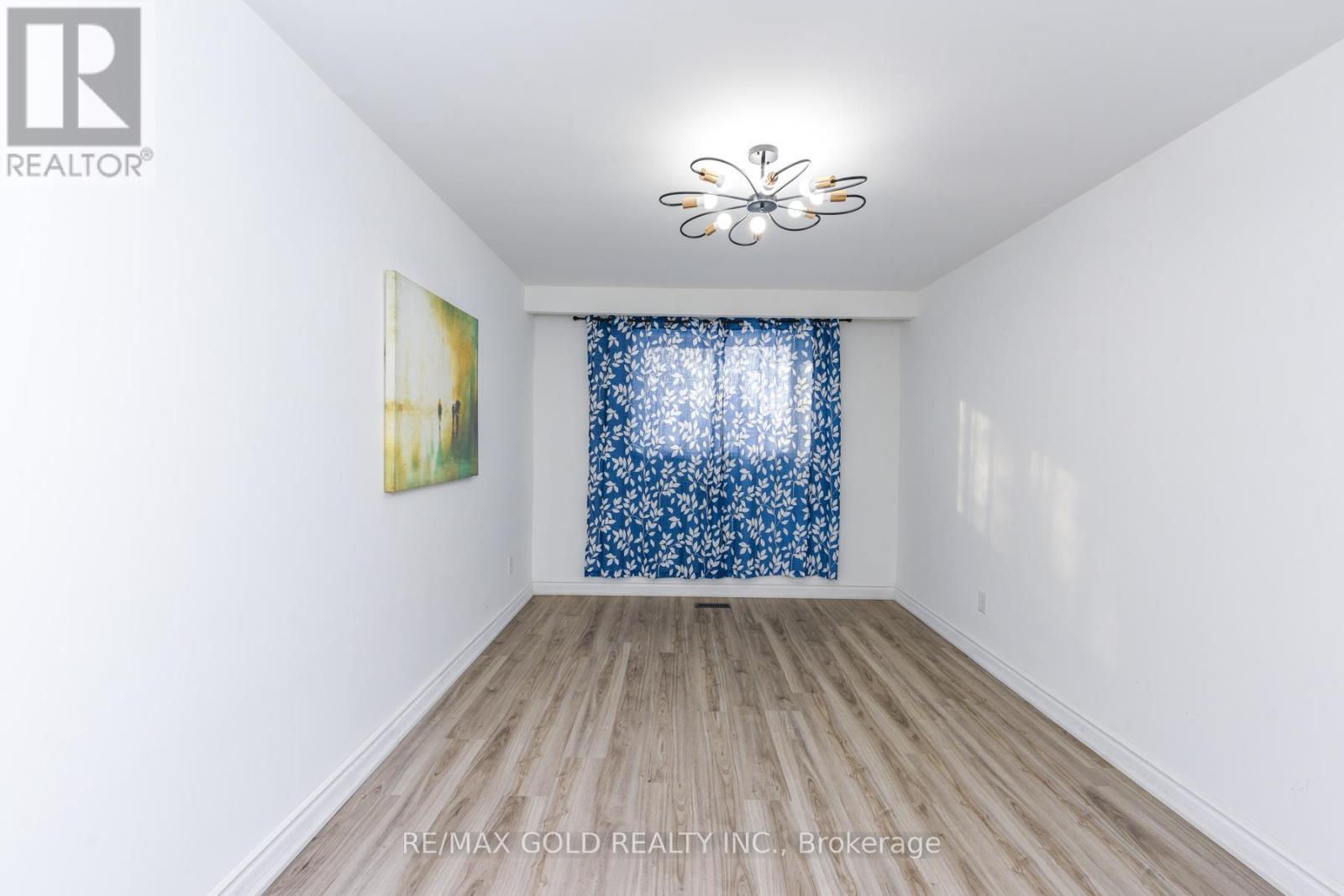 7292 Redfox Road, Mississauga, Ontario L4T 2L8 - Photo 27 - W12635712