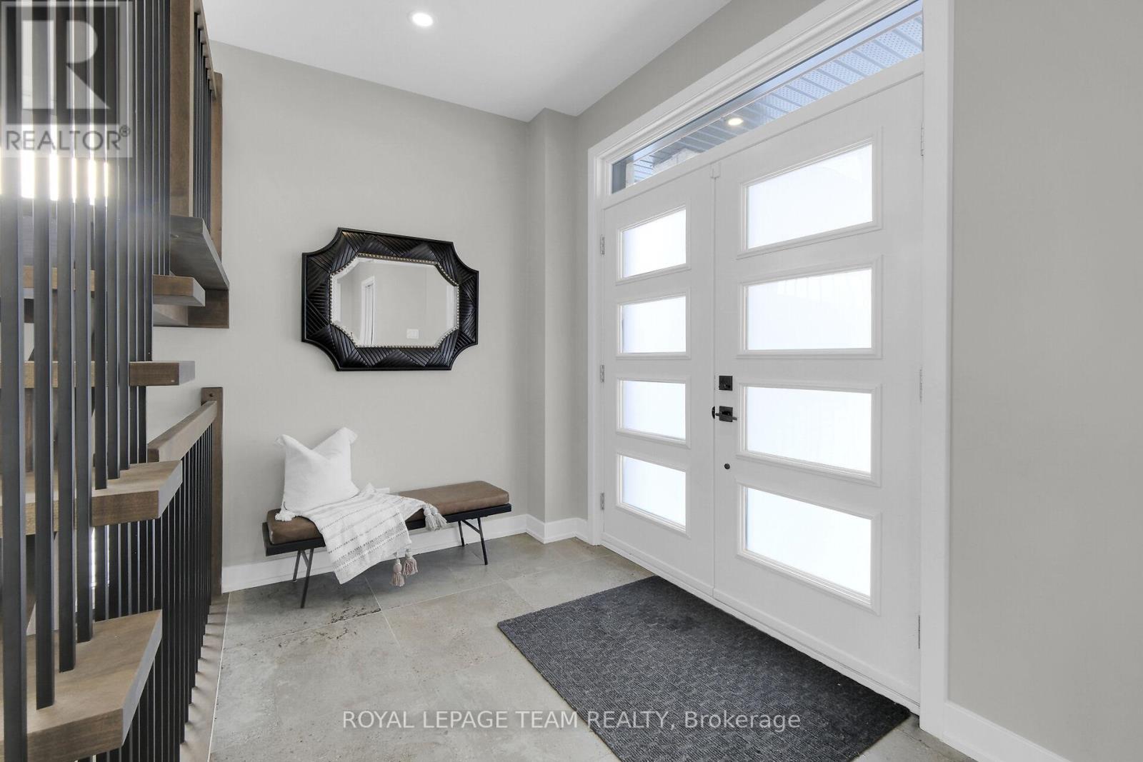 504 Barrage Street, Casselman, Ontario  K0A 1M0 - Photo 4 - X12455199