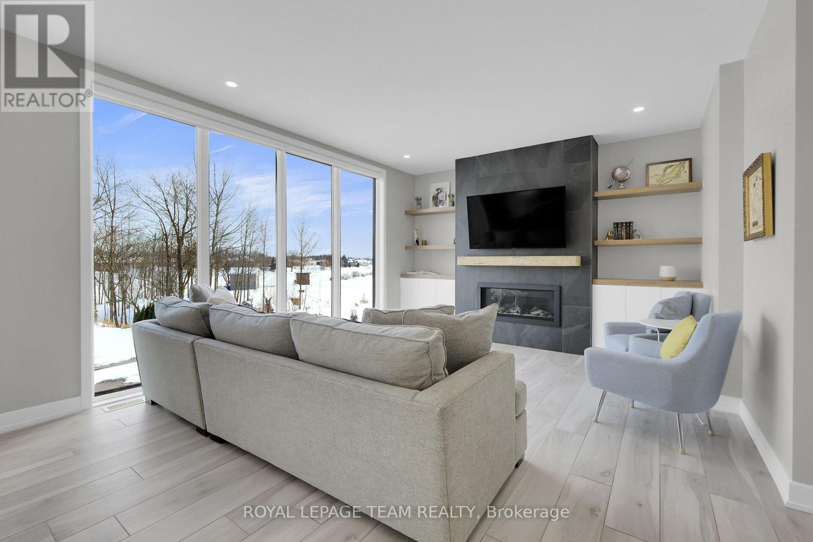 504 Barrage Street, Casselman, Ontario  K0A 1M0 - Photo 8 - X12455199