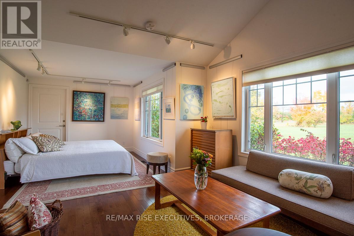 281 Gilead Road, Prince Edward County, Ontario  K0K 1G0 - Photo 10 - X12635796