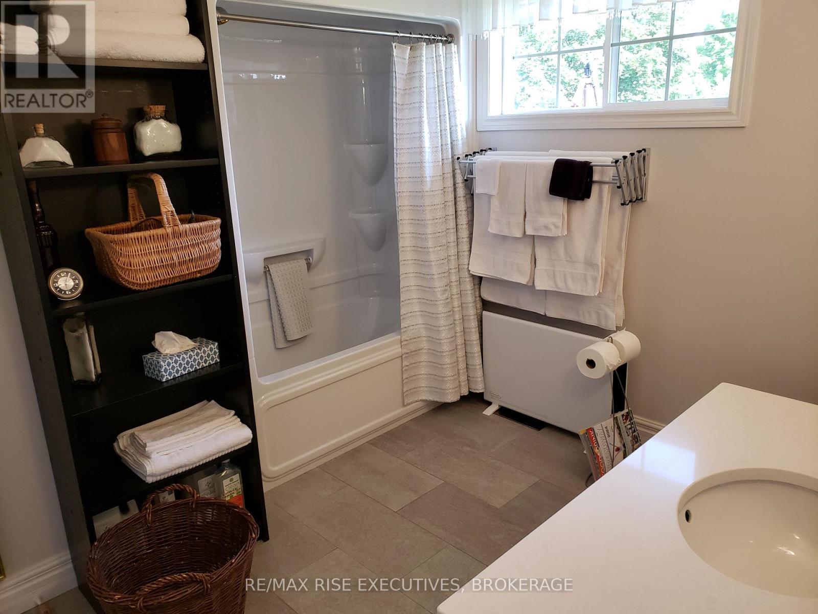 281 Gilead Road, Prince Edward County, Ontario  K0K 1G0 - Photo 12 - X12635796