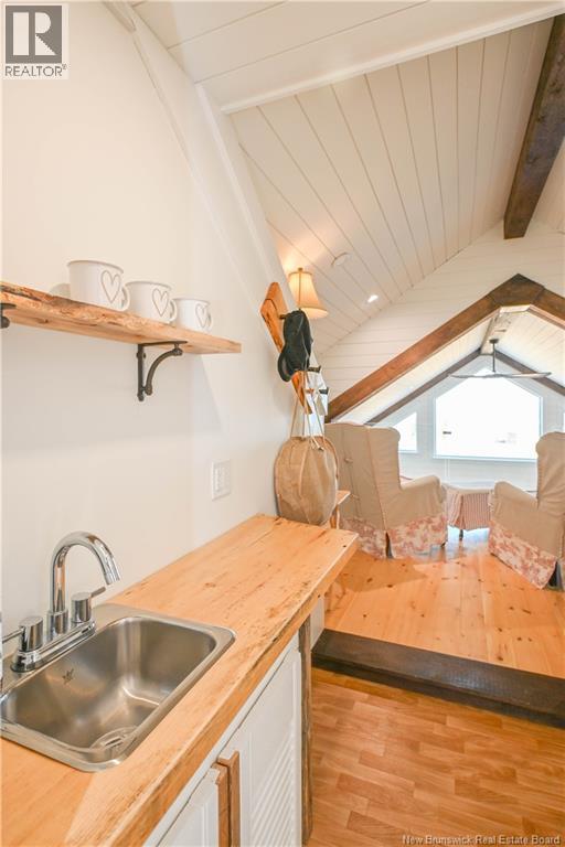 245 Saint-Pierre E Boulevard, Caraquet, New Brunswick  E1W 1B1 - Photo 41 - NB131309