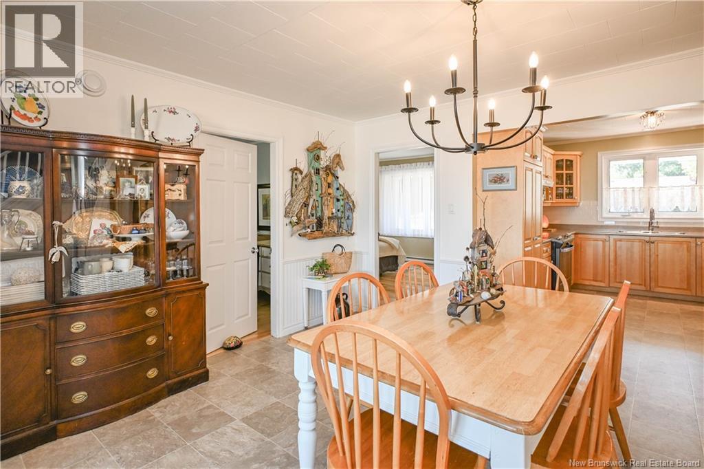 245 Saint-Pierre E Boulevard, Caraquet, New Brunswick  E1W 1B1 - Photo 24 - NB131309