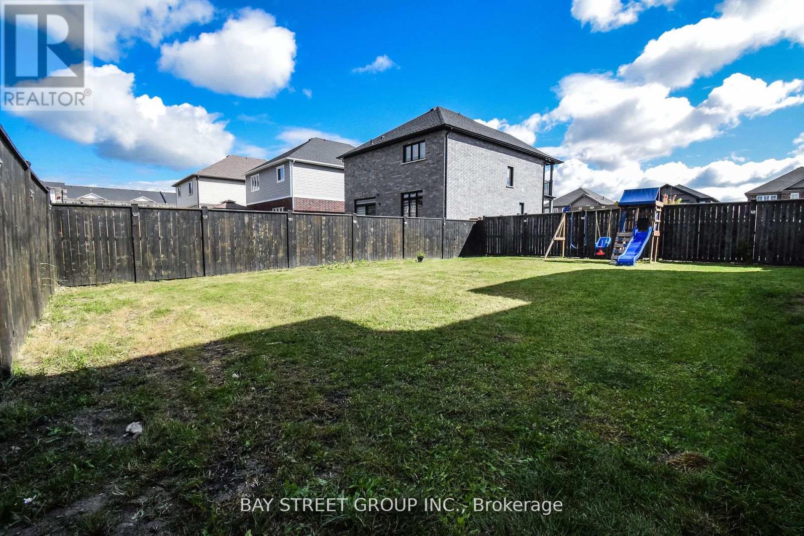 490 Silverwood Avenue, Welland (Coyle Creek), Ontario  L3C 0C6 - Photo 36 - X12635720