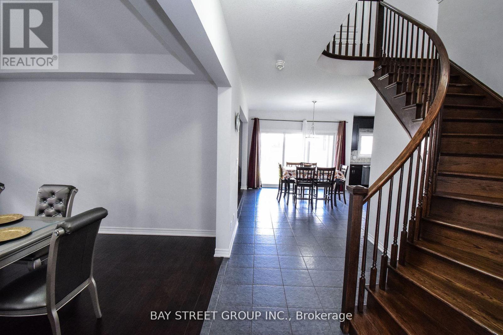 490 Silverwood Avenue, Welland (Coyle Creek), Ontario  L3C 0C6 - Photo 6 - X12635720