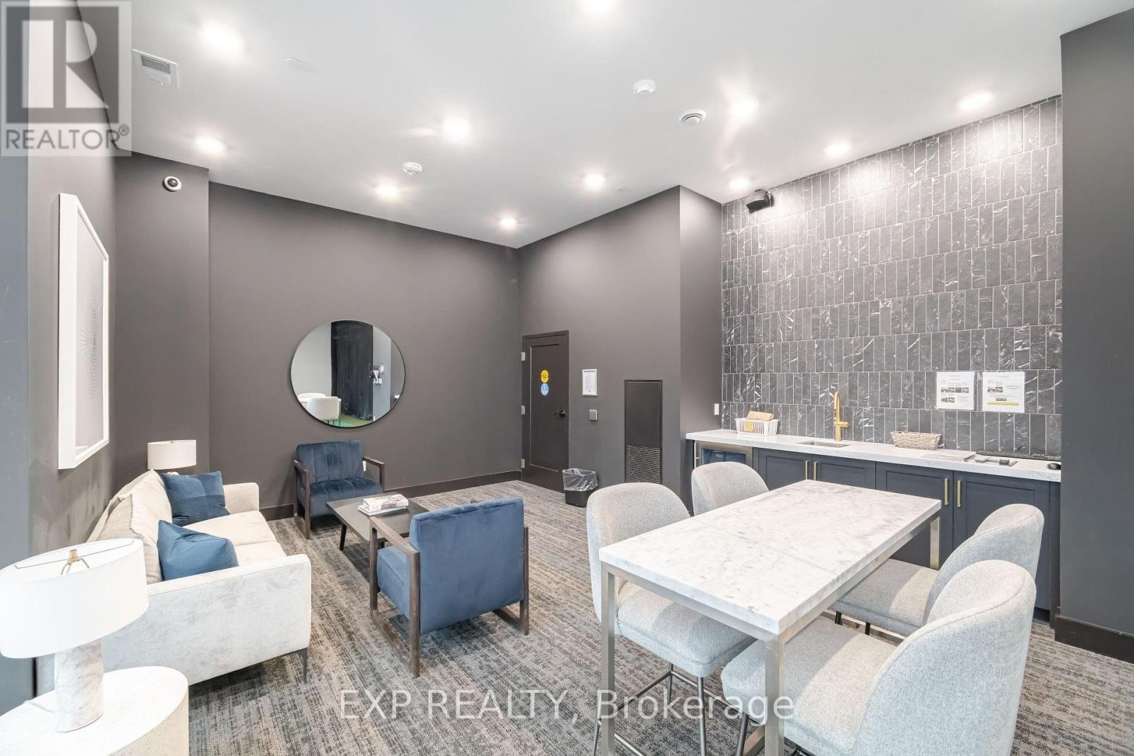 903 - 71 Wyndham Street S, Guelph (St. Patrick's Ward), Ontario  N1E 5R3 - Photo 12 - X12635758