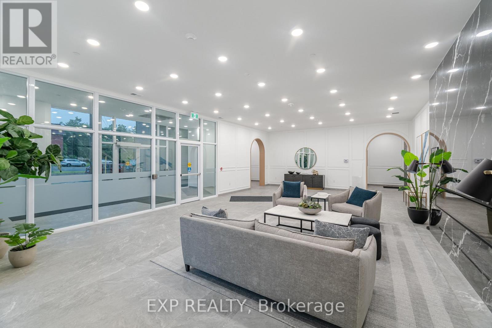 903 - 71 Wyndham Street S, Guelph (St. Patrick's Ward), Ontario  N1E 5R3 - Photo 3 - X12635758