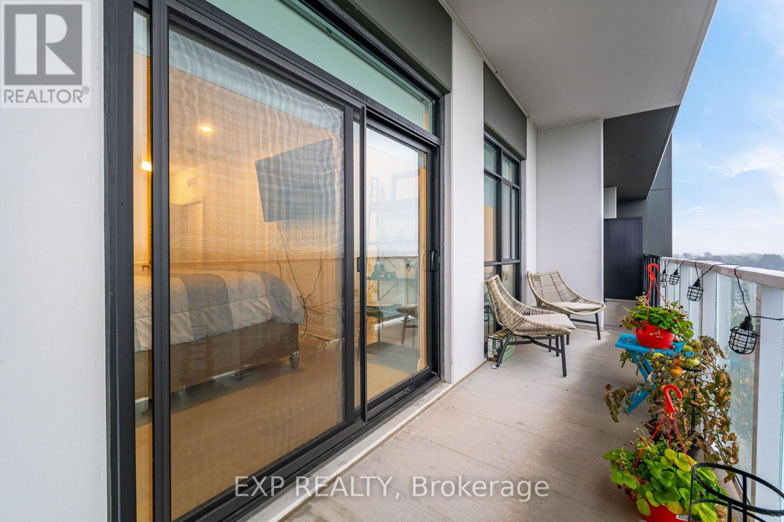 903 - 71 Wyndham Street S, Guelph (St. Patrick's Ward), Ontario  N1E 5R3 - Photo 38 - X12635758