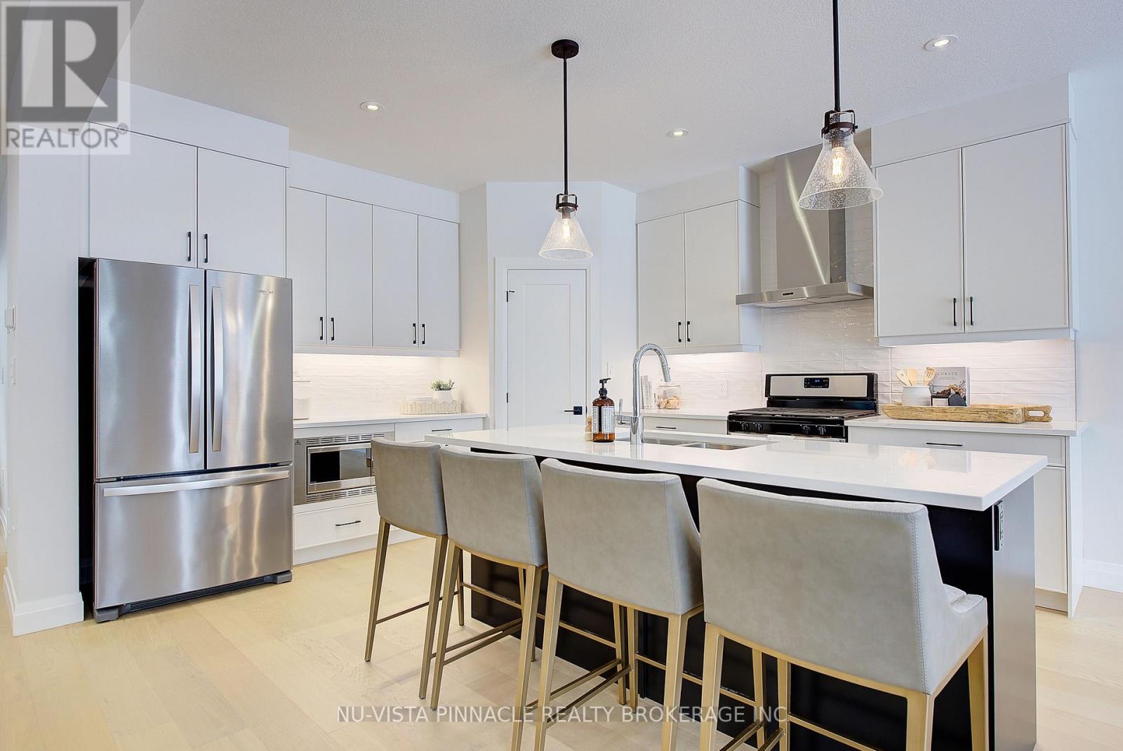 2310 Wickerson Road, London South, Ontario  N6K 0C3 - Photo 11 - X12635876