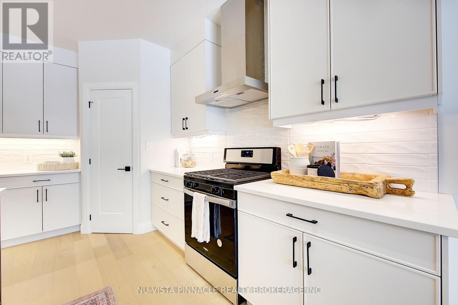 2310 Wickerson Road, London South, Ontario  N6K 0C3 - Photo 14 - X12635876