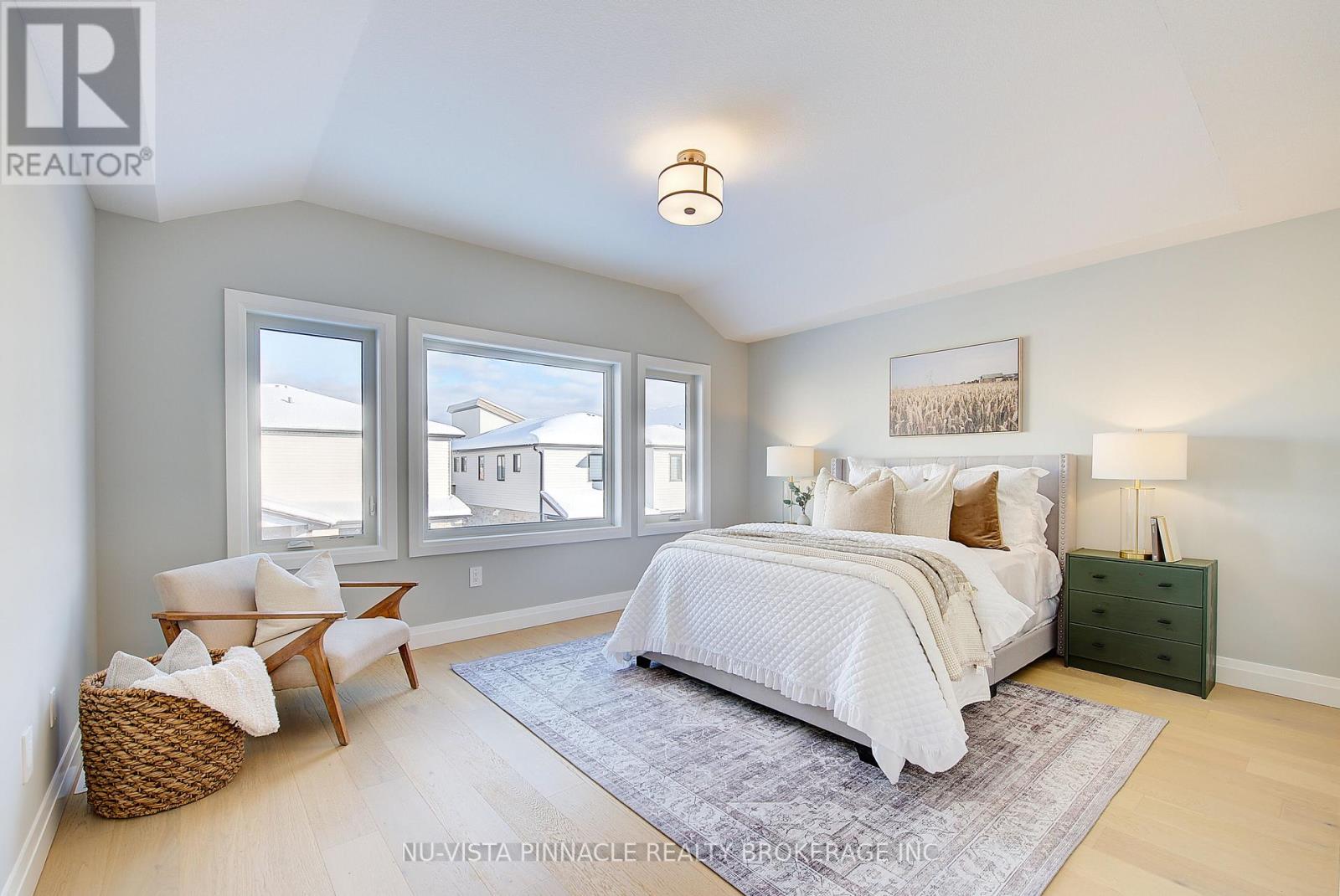 2310 Wickerson Road, London South, Ontario  N6K 0C3 - Photo 31 - X12635876