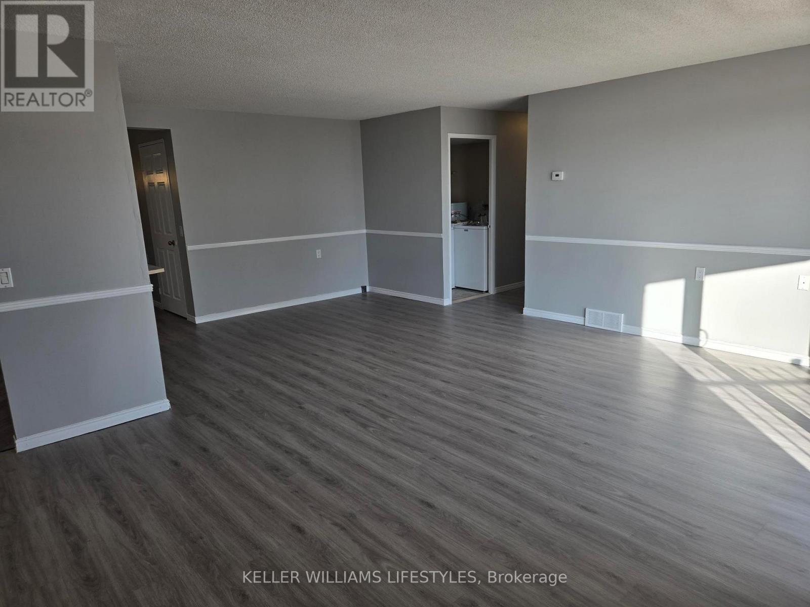 206 - 323 Colborne Street, London East, Ontario  N6B 3N8 - Photo 7 - X12635900