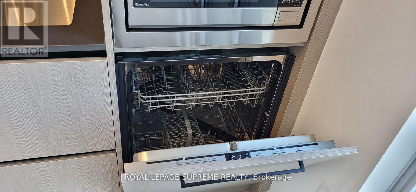 2108 - 1285 Dupont Street N, Toronto, Ontario  M6H 2A6 - Photo 12 - W12602868