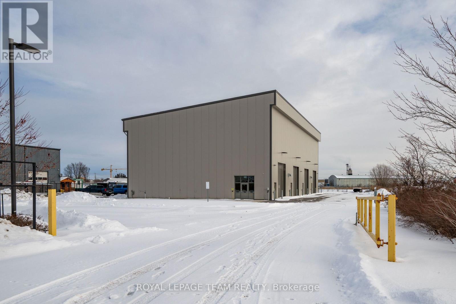 363 Corduroy Road, Russell, Ontario  K0A 3H0 - Photo 5 - X12635774