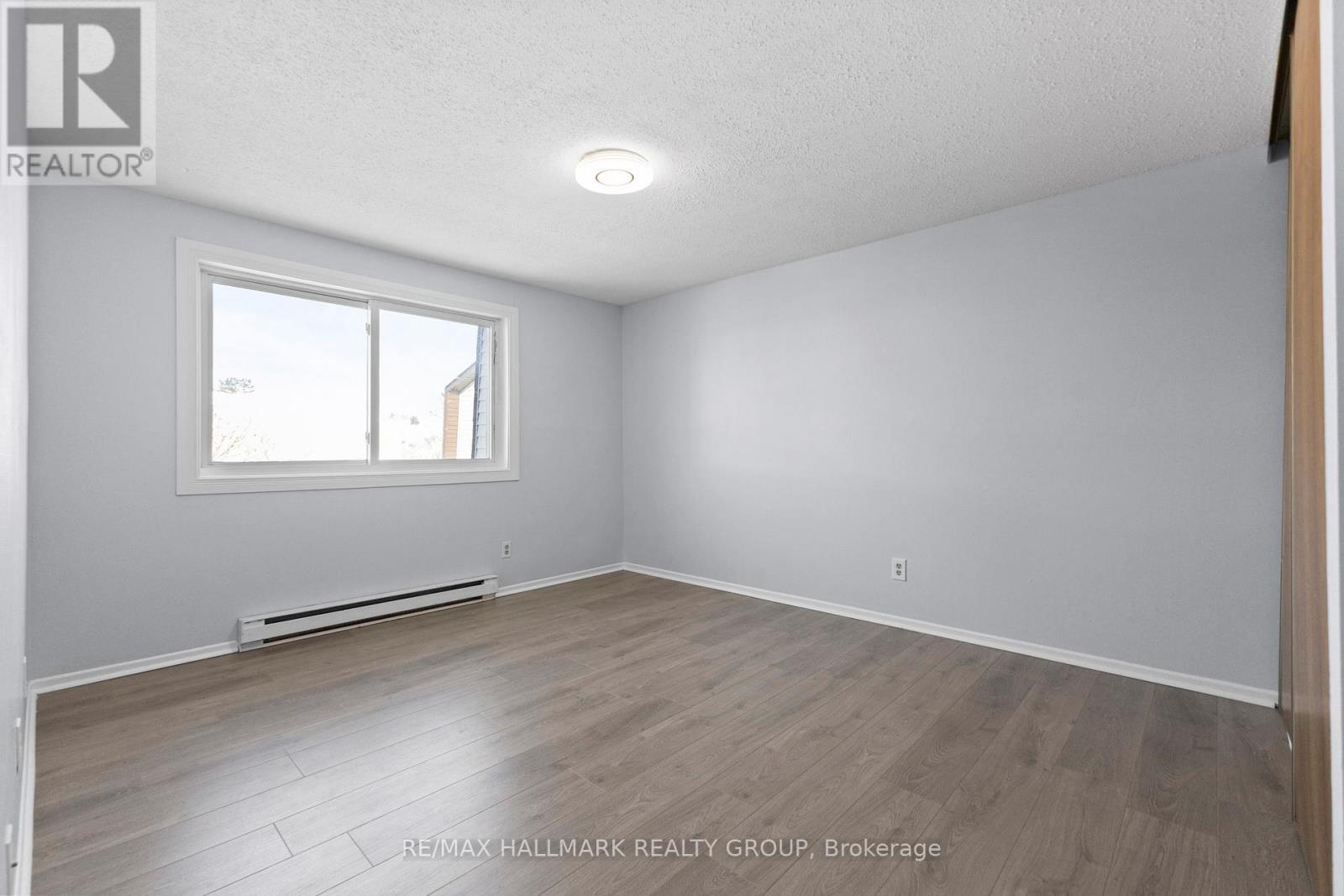 15b Woodvale Green, Ottawa, Ontario  K2G 4H1 - Photo 21 - X12635940