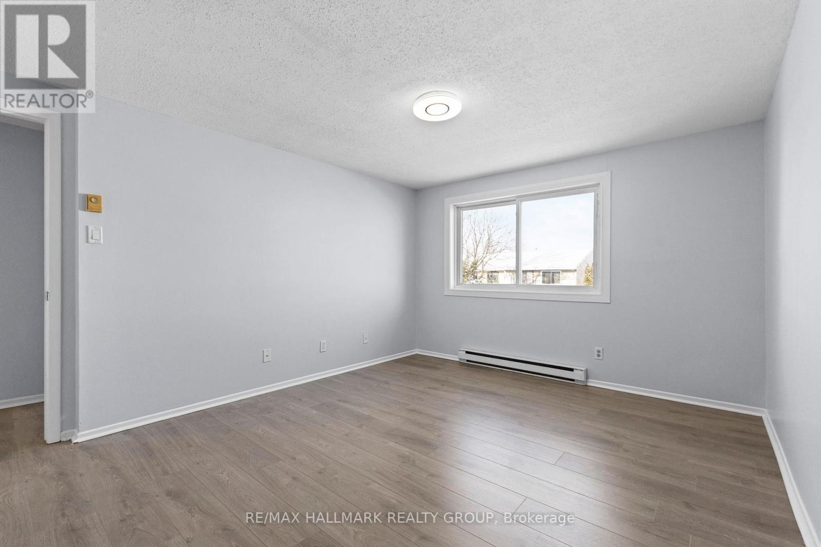 15b Woodvale Green, Ottawa, Ontario  K2G 4H1 - Photo 22 - X12635940