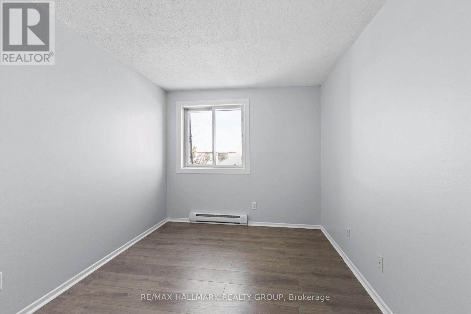 15b Woodvale Green, Ottawa, Ontario  K2G 4H1 - Photo 25 - X12635940