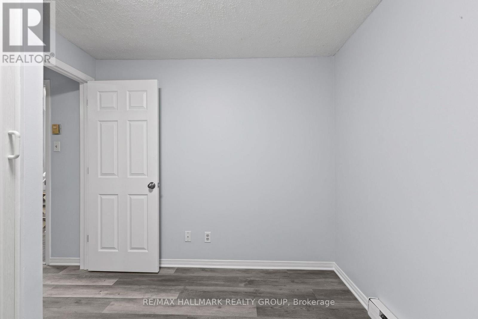 15b Woodvale Green, Ottawa, Ontario  K2G 4H1 - Photo 31 - X12635940