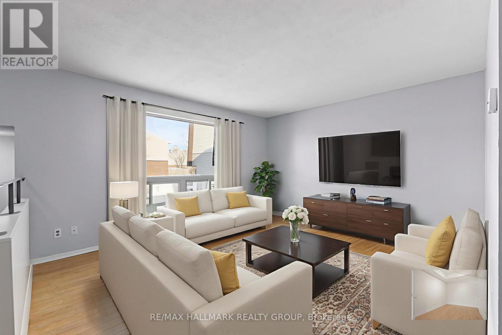 15b Woodvale Green, Ottawa, Ontario  K2G 4H1 - Photo 5 - X12635940